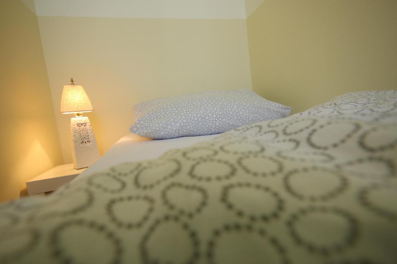 Moderne Studio Apartments Und 4 Zimmer Wohnungen In Oberhausen, Ideal Fuer Geschaeftsreisende Und Monteure Exterior photo